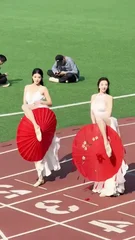 女生说越痛男生越往里寒免费