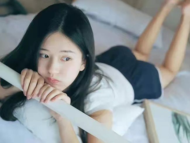 英语老师让我吃他的小兔兔